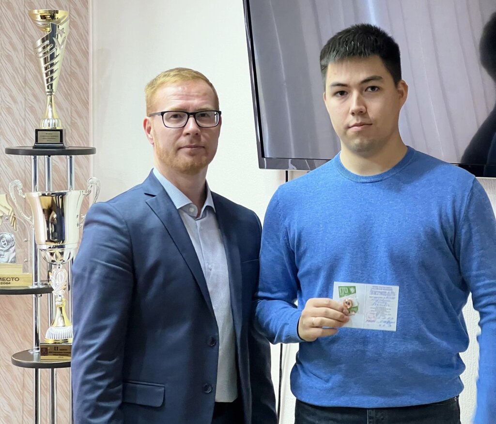 Муравленковцам вручают знаки отличия ГТО