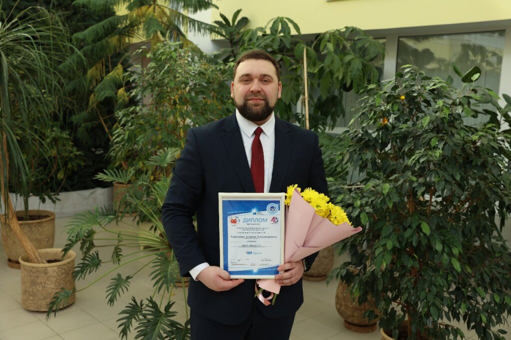 Алексей Харитонов представляет город на конкурсе «Учитель года Ямала»