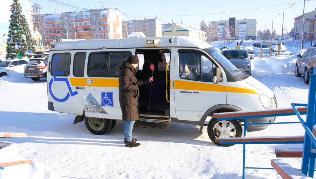 В Муравленко закупят новый автотранспорт для службы социального такси
