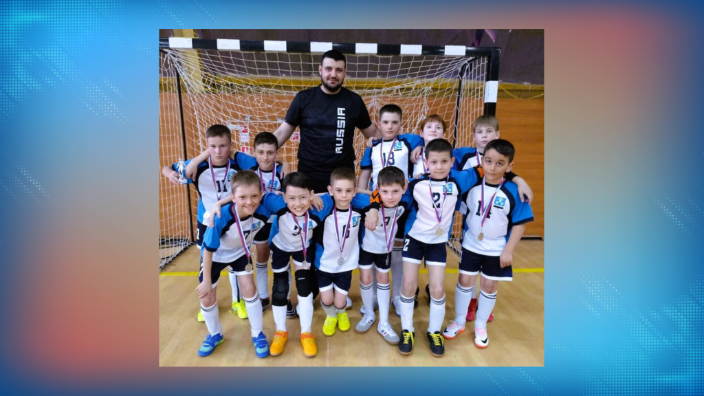 Юные футболисты вернулись с фестиваля по футзалу из Ноябрьска