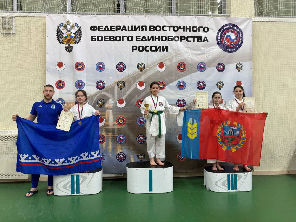 Юные каратисты – победители и призёры состязаний в Красноярске