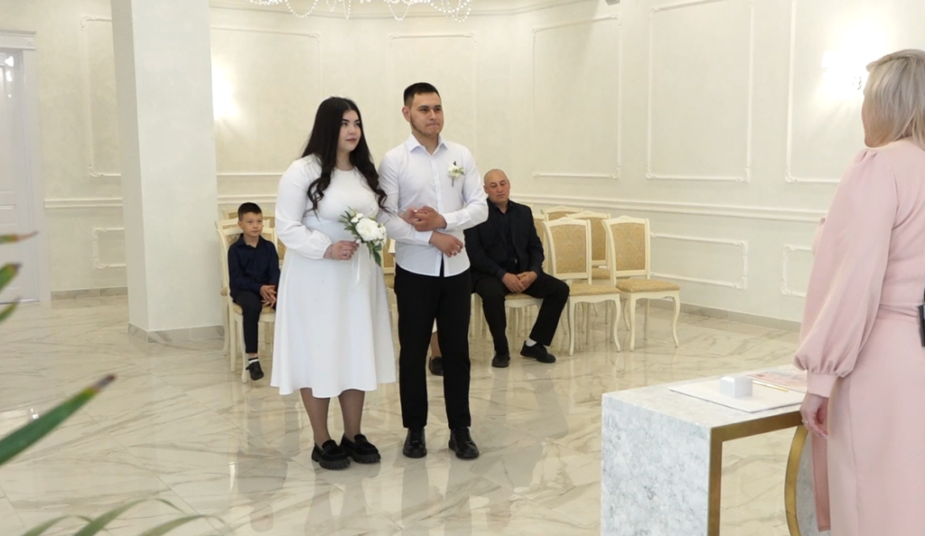 В зеркальную дату в Муравленко появилось 5 новых семей