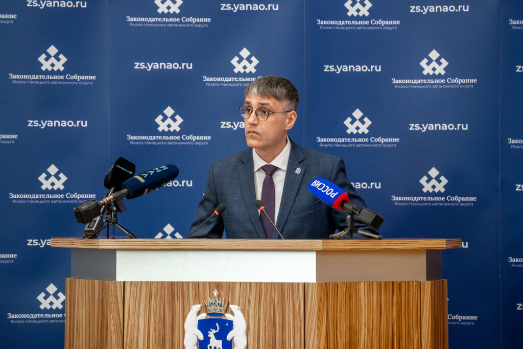 Ямальским депутатам представили отчёт уполномоченного по правам ребенка