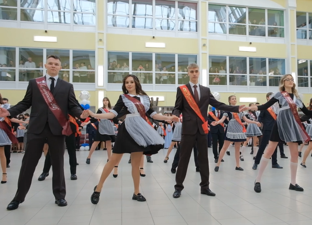 Ангелина Мурадова стала стобалльницей по русскому языку