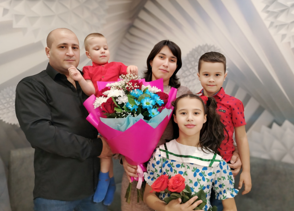 Семья Ротару представит Ямал на фестивале «Крылья детства»