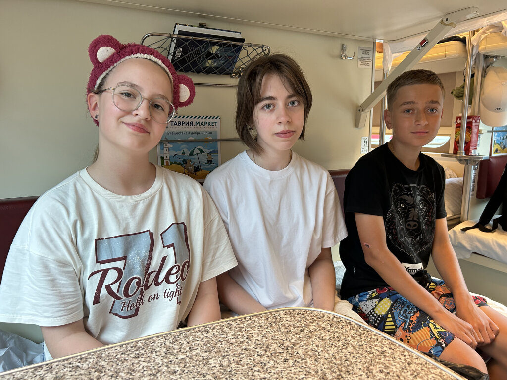 Ямальские школьники отправились на финал «Большой перемены» в «Артек»