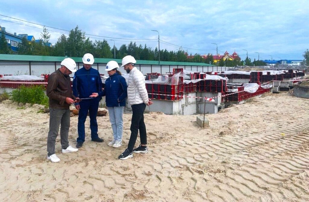 Госстройнадзор проверил ход строительства нового микрорайона в Муравленко