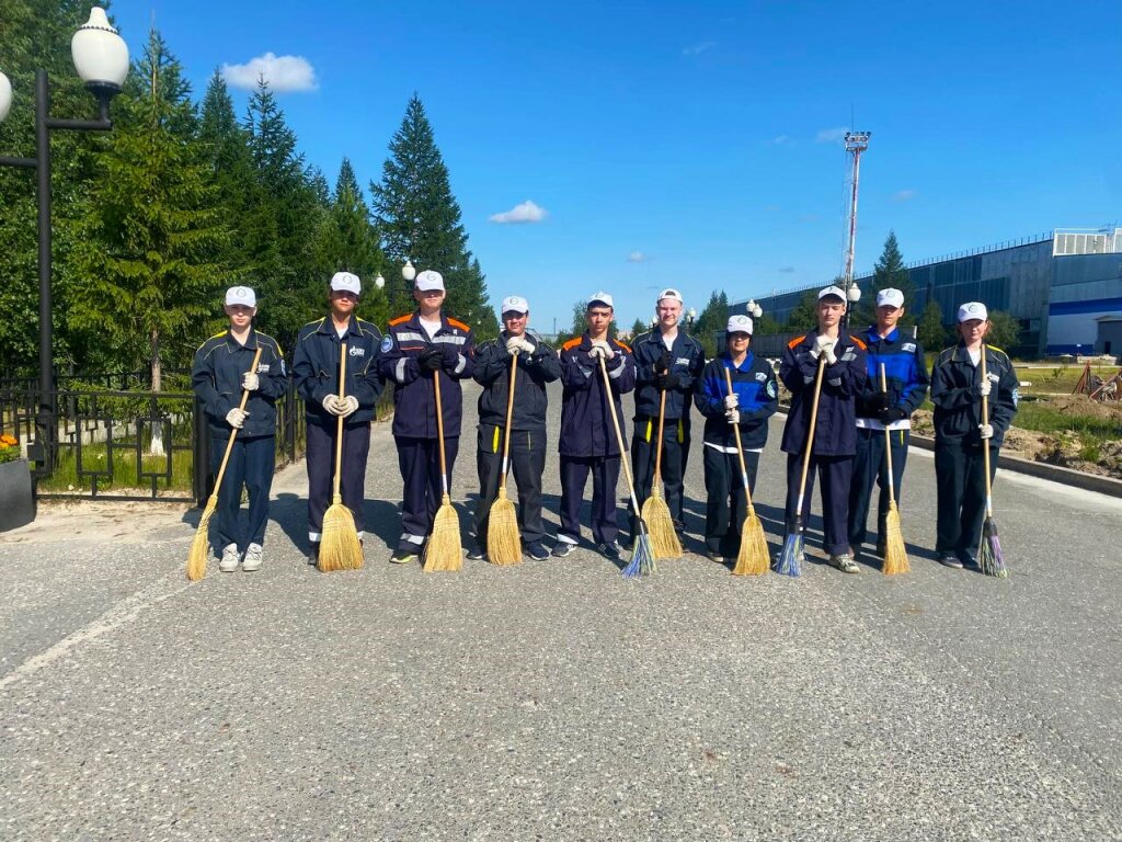 Более 4 500 ямальских подростков получили трудовой опыт этим летом