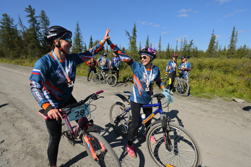 На Ямале наградили победителей Арктической велогонки Arctic Bike Trail
