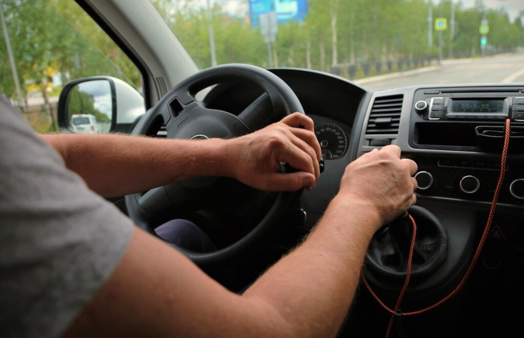 Муравленковцев призывают к соблюдению Правил дорожной безопасности