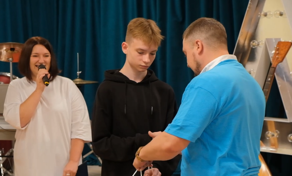 Нефтяники собрали портфели для юных северян