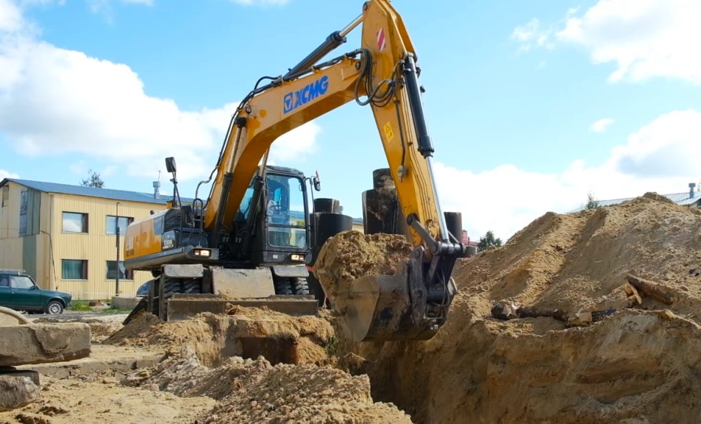 «Ямалкоммунэнерго» готовит город к предстоящей зиме