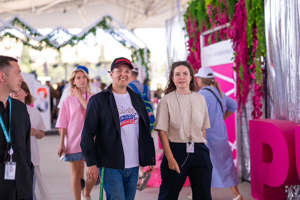 Дмитрий Артюхов встретился с участниками фестиваля «Таврида.АРТ»