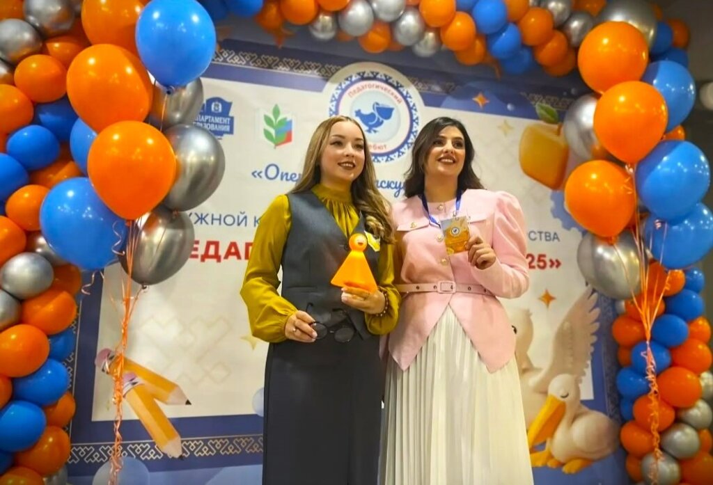 Педагоги Муравленко вступили в борьбу за победу в окружном конкурсе