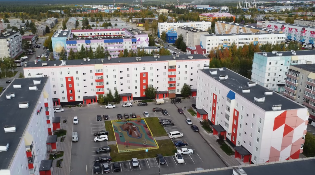 «Мой двор»: в микрорайонах завершаются работы по благоустройству