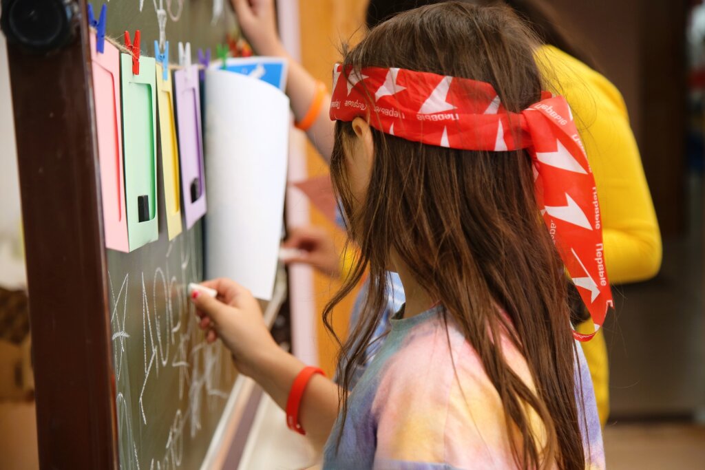 Юные муравленковцы могут провести осенние каникулы в выездных лагерях