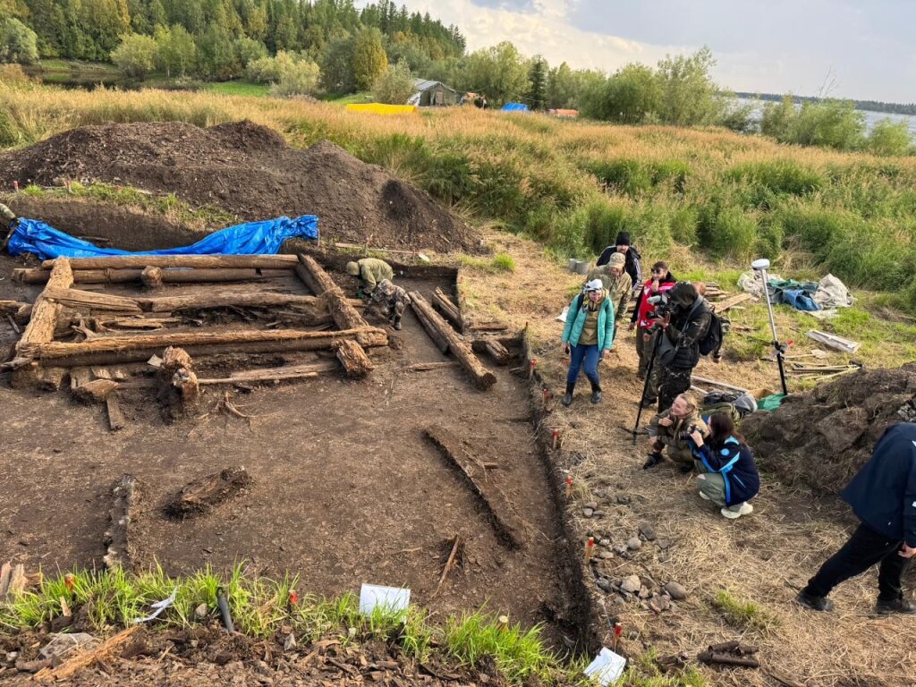 В ходе раскопок мангазейского городища обнаружено более 1 200 древних артефактов