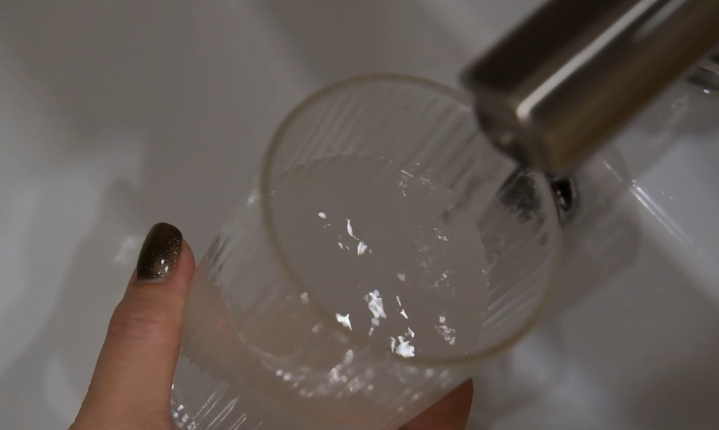 Пить воду из-под крана в Муравленко безопасно