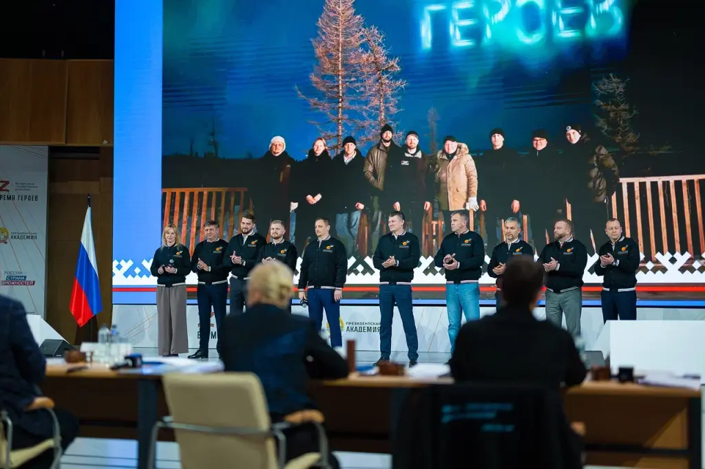 Дмитрий Артюхов стал экспертом на защите проектов участников программы «Время героев»