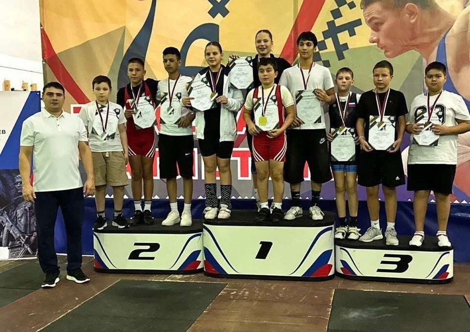 В Муравленко назвали лучших тяжелоатлетов