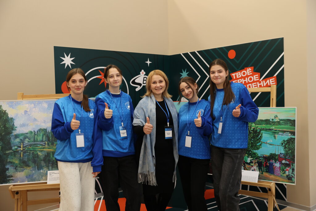 Гости из Волновахи участвуют в образовательном форуме в Муравленко