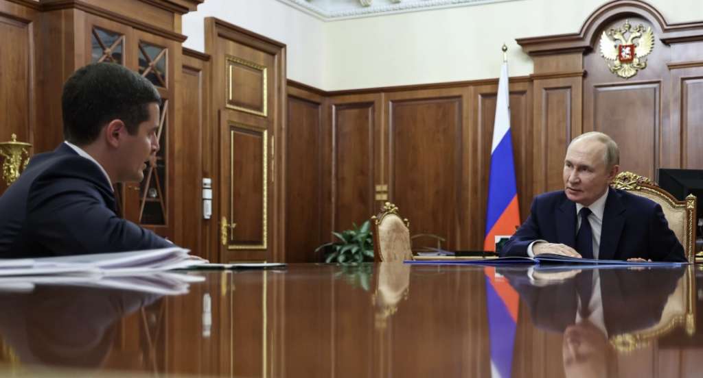 Владимир Путин провел рабочую встречу с губернатором Ямала Дмитрием Артюховым