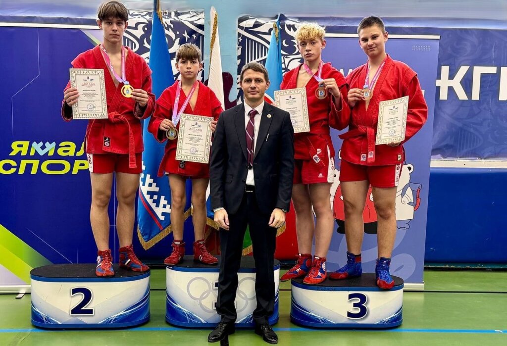 Самбисты Муравленко – победители и призёры турнира в Надыме