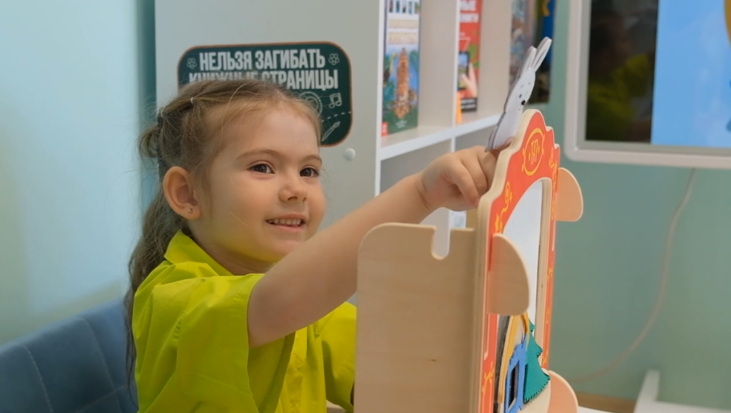 В детском саду «Дельфин» работает уникальная библиотека
