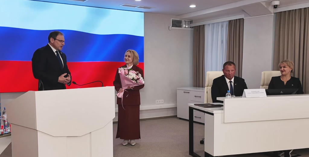 Депутаты избрали Елену Молдован главой города Муравленко