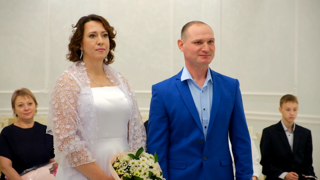 25.10.25 – в красивую дату в Муравленко сыграли восемь свадеб