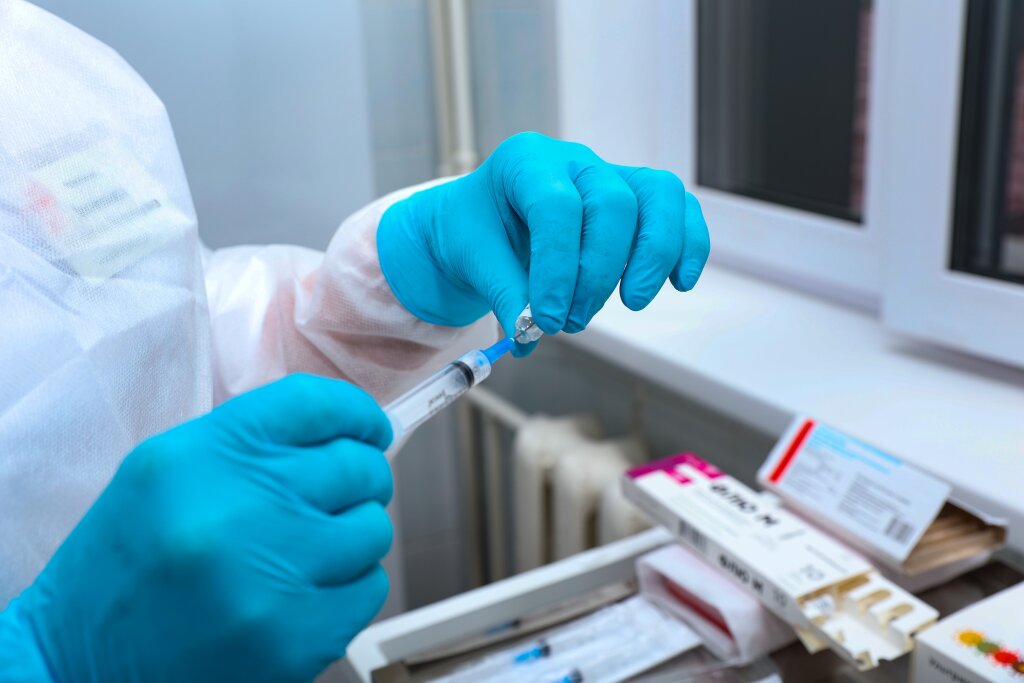 На Ямале продолжается вакцинация против гриппа