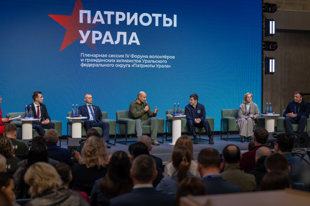 Дмитрий Артюхов и Артем Жога оценили наработки народного ВПК и добровольцев