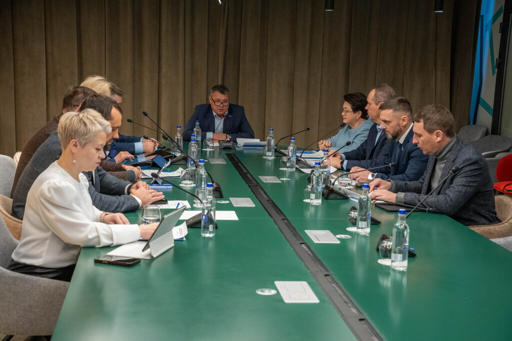 Ямальские депутаты готовятся принять окружной бюджет на 2026 – 2028 годы