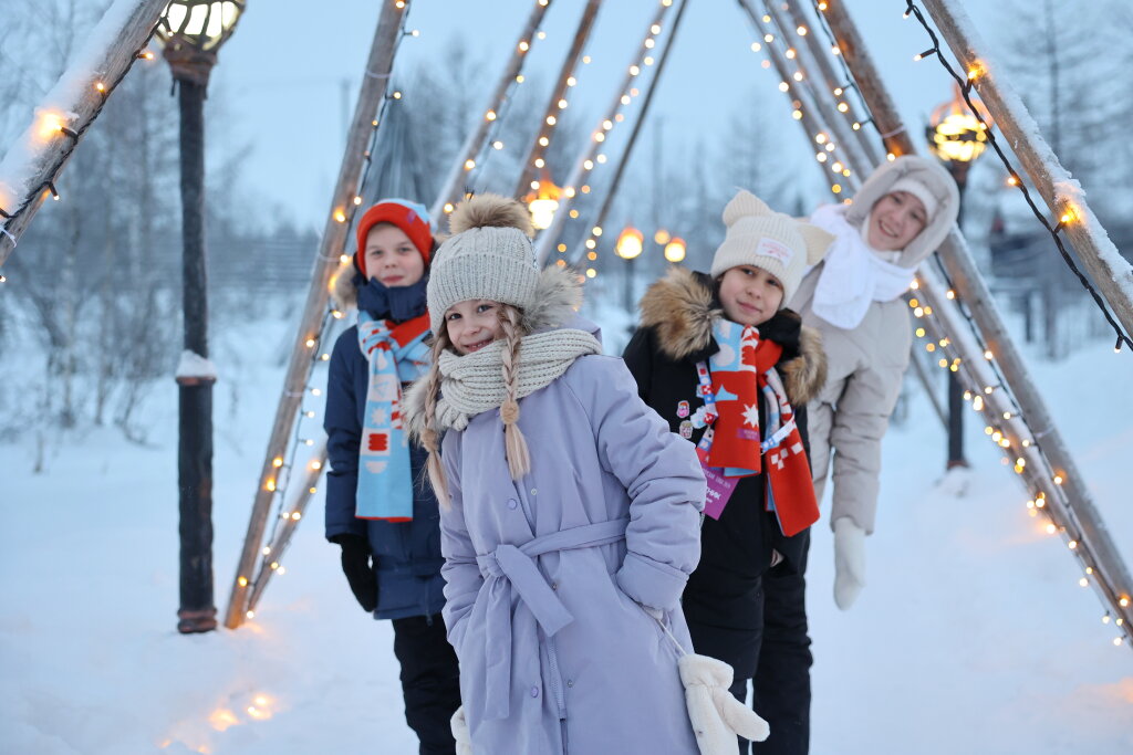 16 муравленковцев получили приглашения на Губернаторскую елку