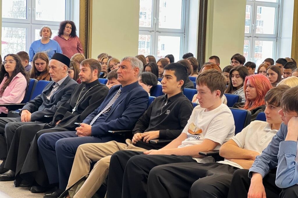 Для муравленковских подростков проводят уроки правовой культуры