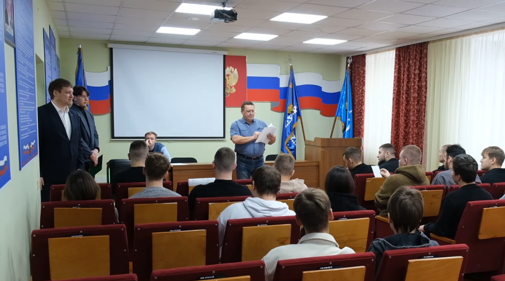 В Муравленко провели День призывника