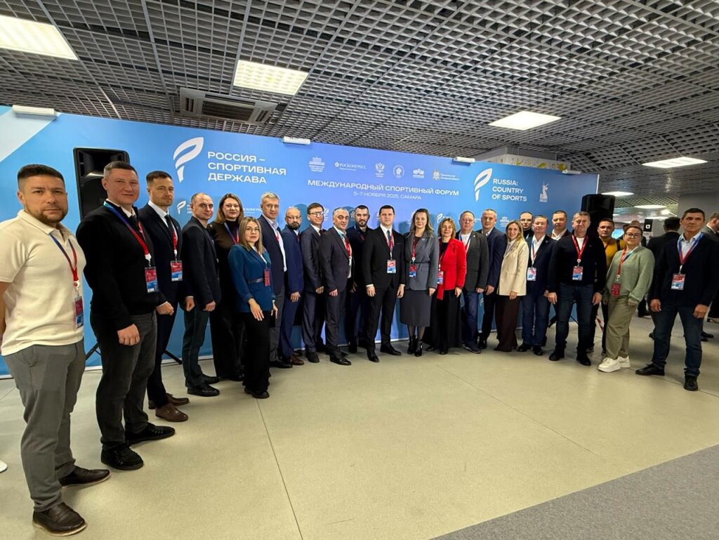 Егор Егоренко участвует в международном форуме