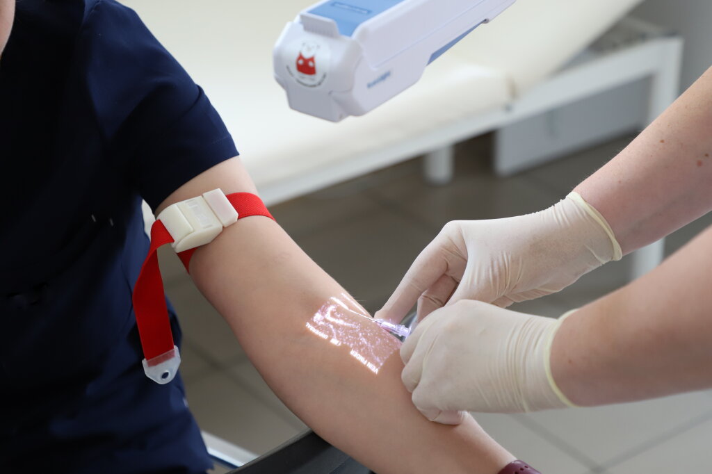 Городская больница получила визуализаторы вен