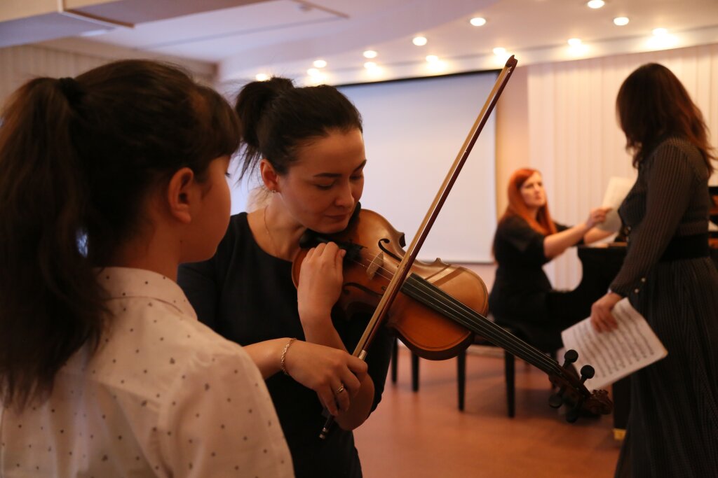 В Муравленко пройдет зональный конкурс «Поющий смычок»