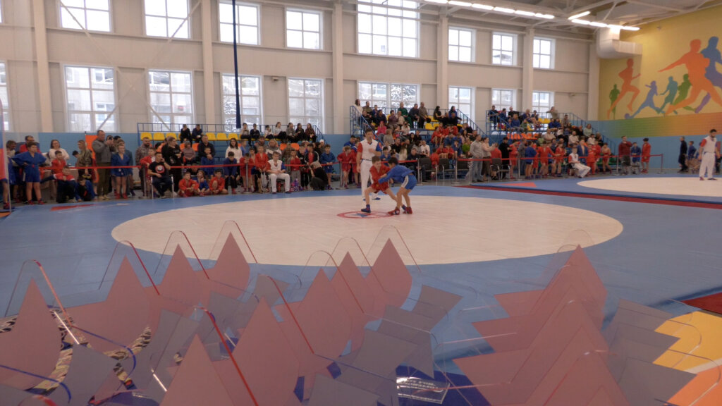 «Под защитой Героев»: турнир по самбо объединил более 100 борцов