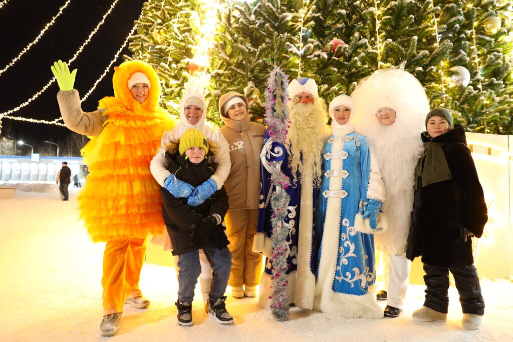 Огни на главной новогодней ёлке города зажгут 13 декабря