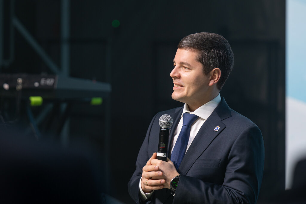 Дмитрий Артюхов отметил вклад компаний ТЭК в развитие региона