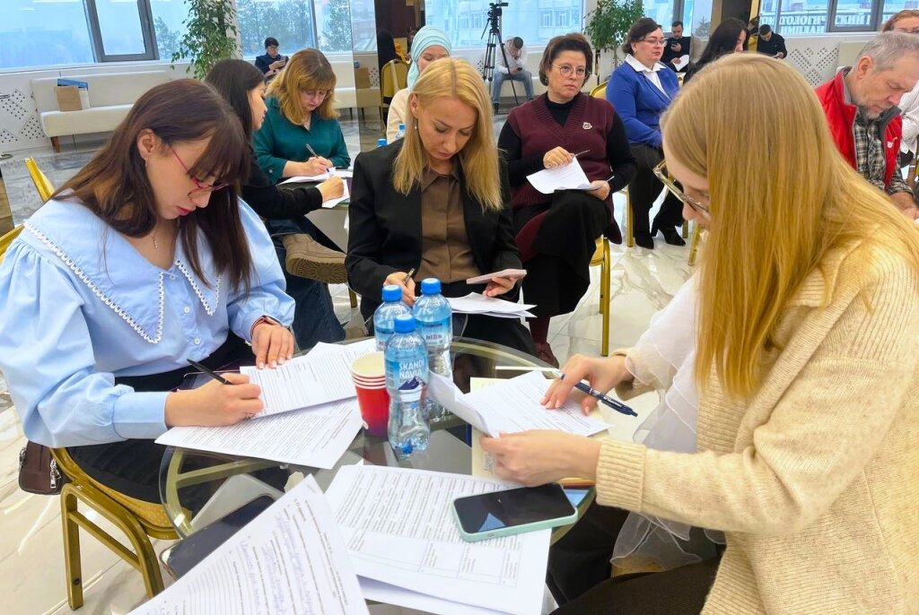 НКО города участвуют в конкурсе грантов губернатора Ямала