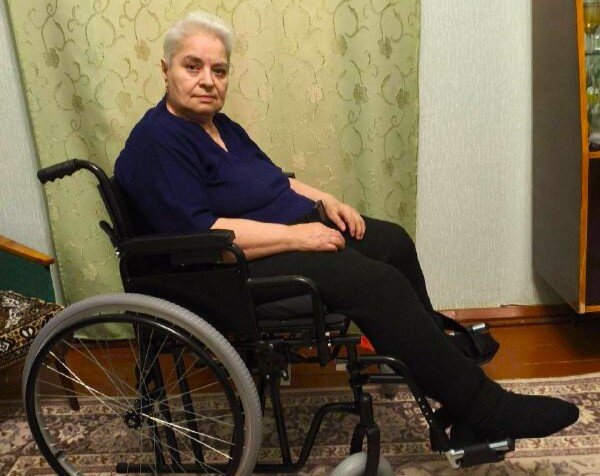 Медики передали специальную коляску для жительницы села Бугас