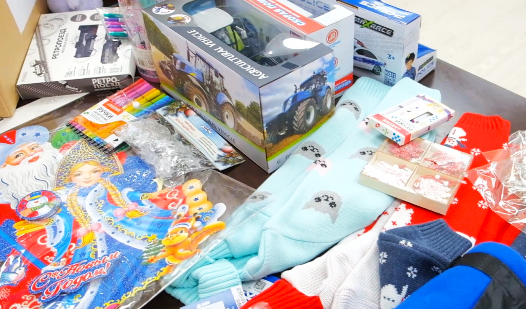 «Женщины Муравленко» собрали гумпомощь детскому дому в ДНР