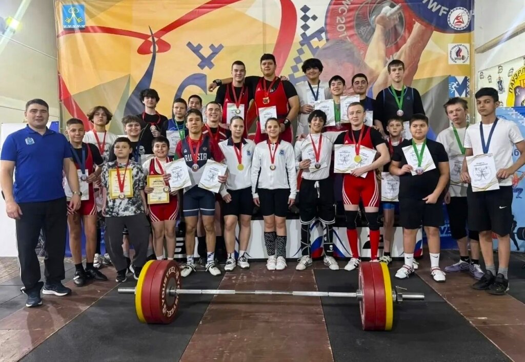 В Муравленко определили сильнейших тяжелоатлетов