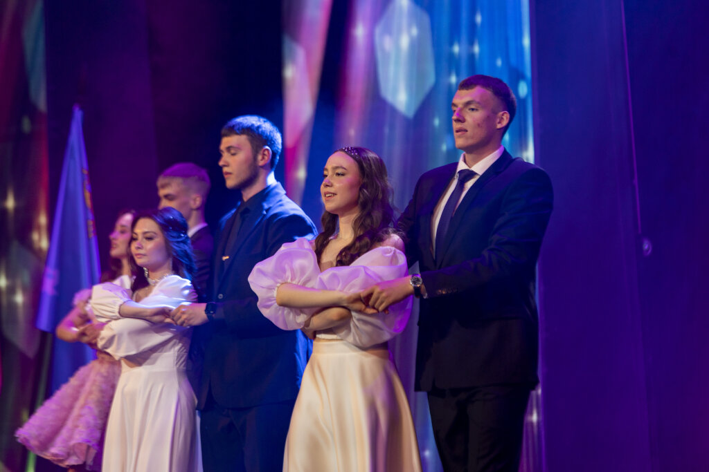 Определены даты проведения последних звонков и выпускных в школах в 2026 году