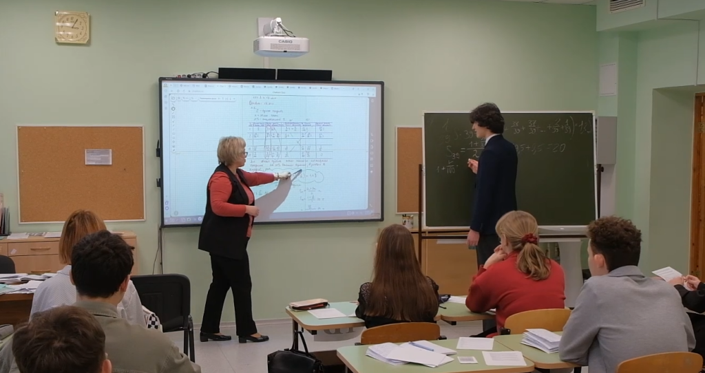 Школьники Муравленко участвуют в региональном этапе ВСОШ