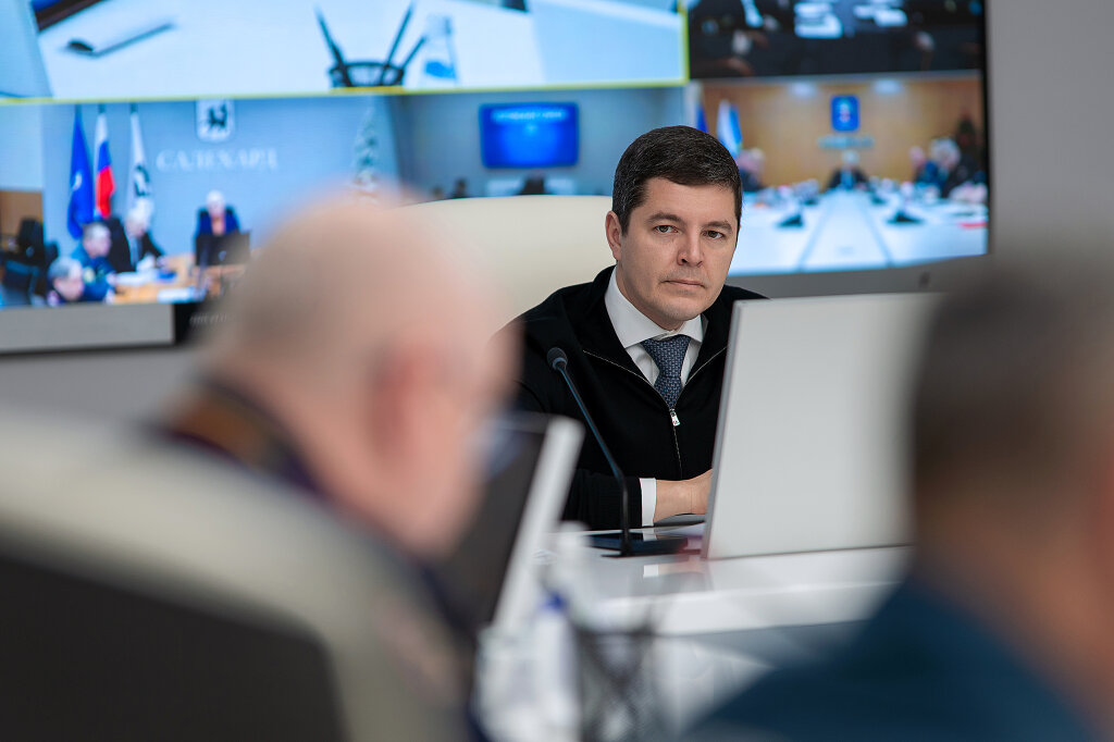 Дмитрий Артюхов провел заседание региональной комиссии по чрезвычайным ситуациям