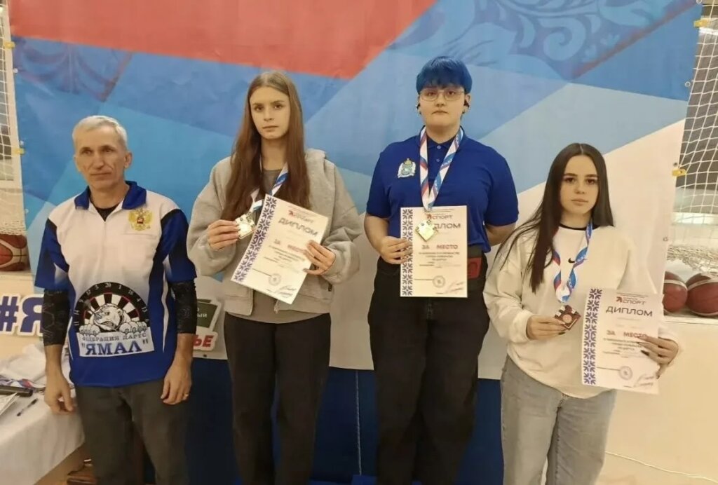 Нелли Пузикова – победитель турнира по дартсу в Ноябрьске